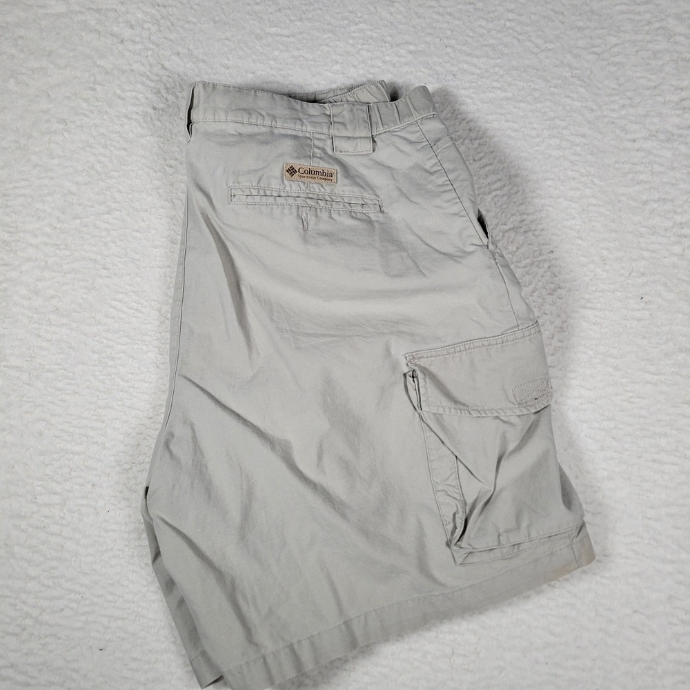 Columbia Cargo Shorts Mens 38 Khaki Tan Pleated Cotton Outdoor AM4603